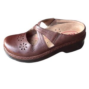 New Klogs Carolina’s Cognac leather Mary Jane Slip On Clog Size 9